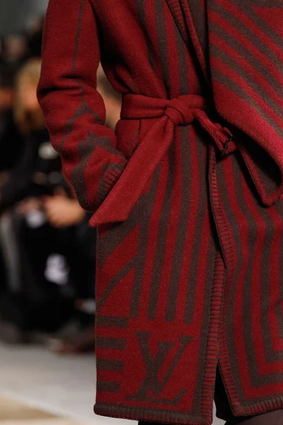 Look 54